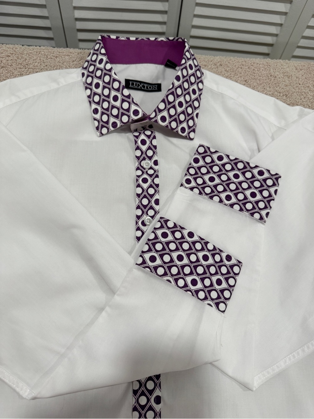 Luxtton Men’s Dress Shirt 16/32–33 White w/ Purple Contrast Trim Modern Fit
